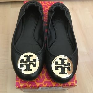 Tory Burch Classic Reva Ballet Flat in Black/Gold